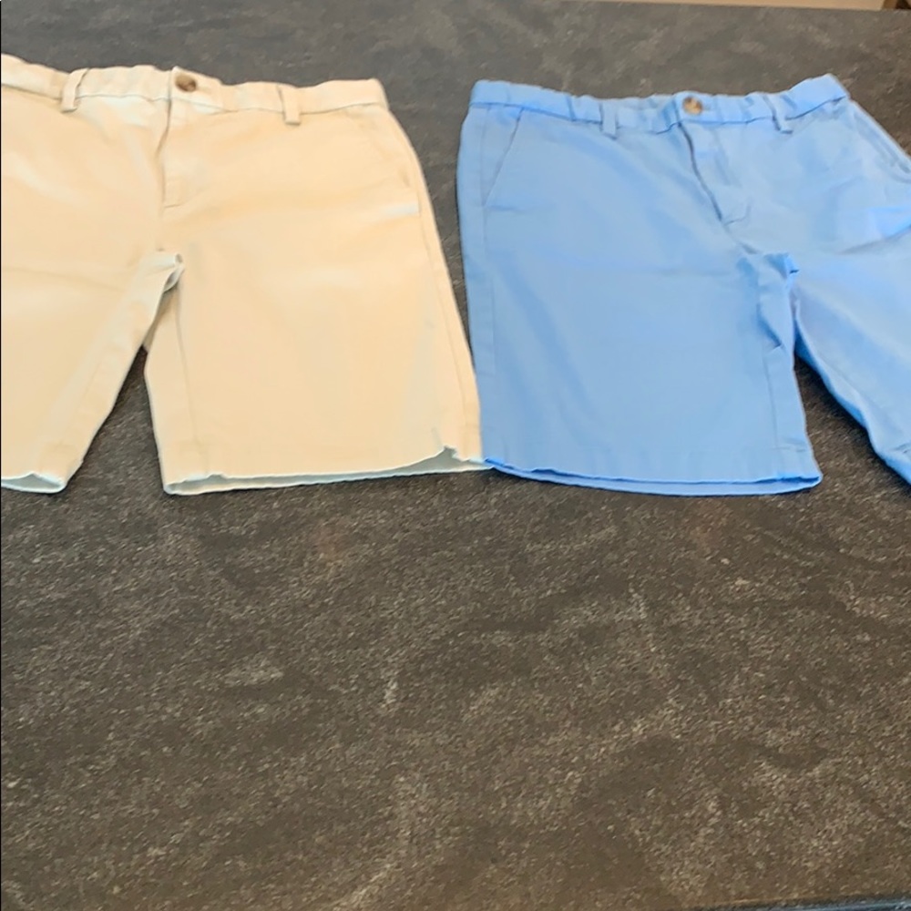 2 Boys’ Vineyard Vines Stretch Breaker Shorts